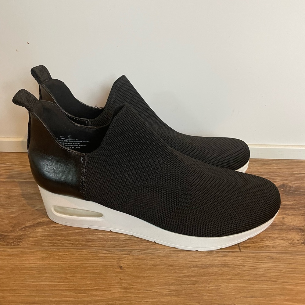 DKNY Alan Wedge Sneaker
